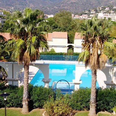 Διαμέρισμα Avec Piscine, Parking Prive Et Terrasse - 4 Couchages, - Fr-1-251-478 Le Lavandou